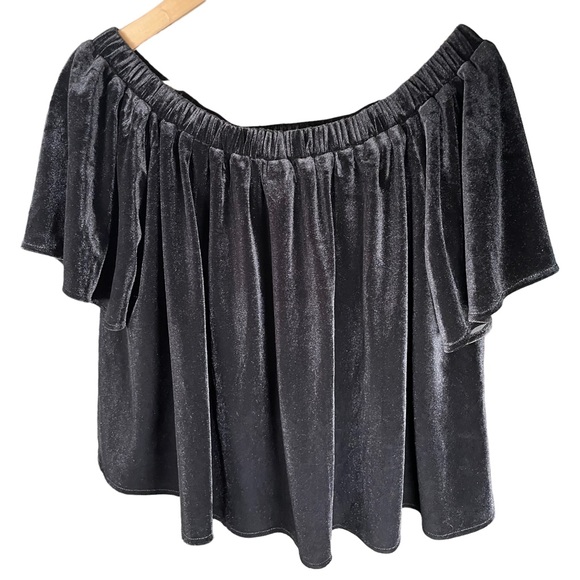 Sunday in Brooklyn Off-The-Shoulder Top - Picture 1 of 7